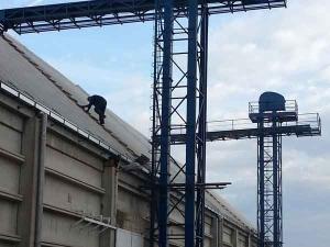 Bucket elevator